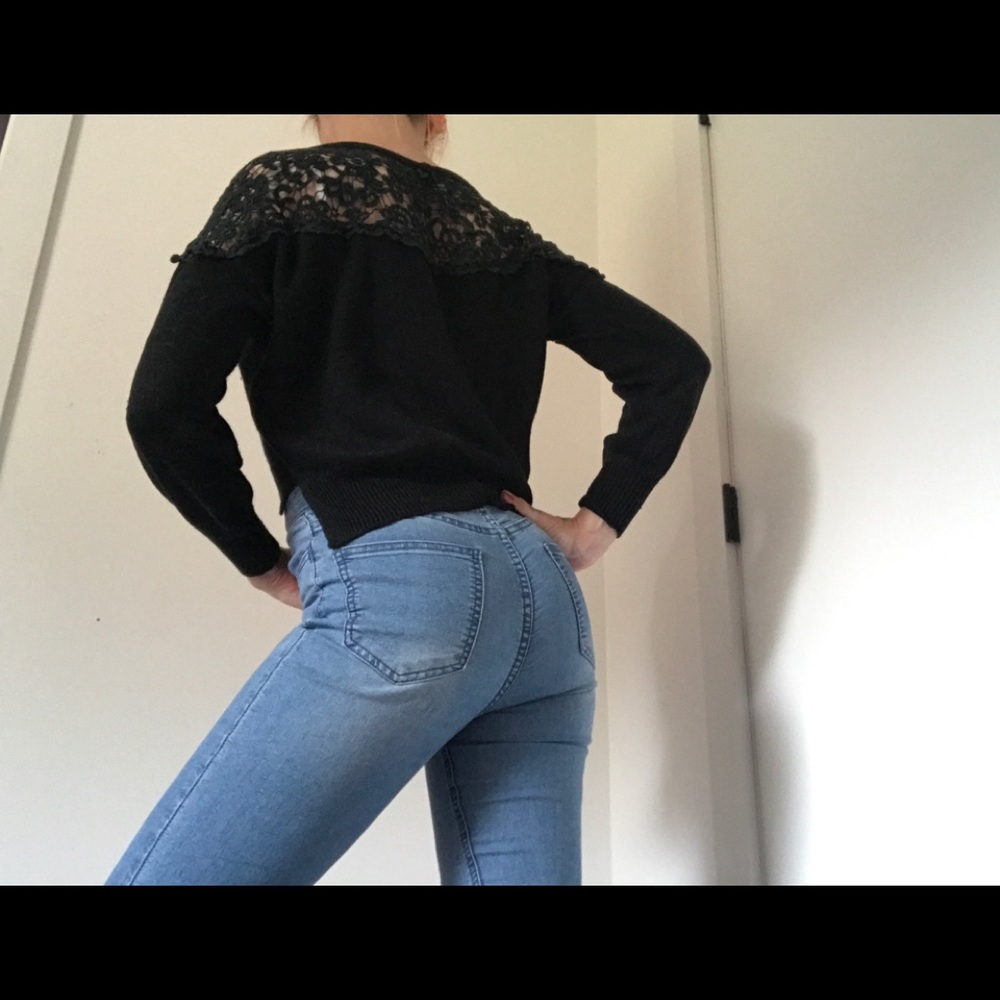 36 Point 5 Lace Detail Sweater Style Crop Top